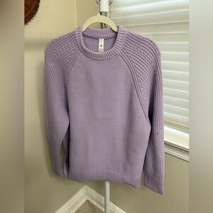 lululemon athletica Lilac Crew Neck Sweater, oversized Small